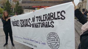 Pancarta del 25 N. Violencias sexuals: Ni tolerables, ni naturals